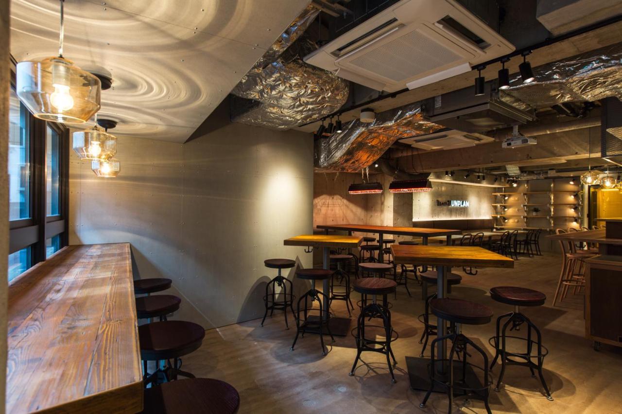 UNPLAN Shinjuku Hostel Tokyo Bagian luar foto