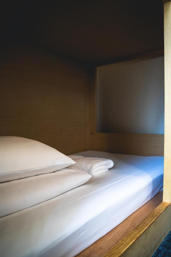 UNPLAN Shinjuku Hostel Tokyo Bagian luar foto